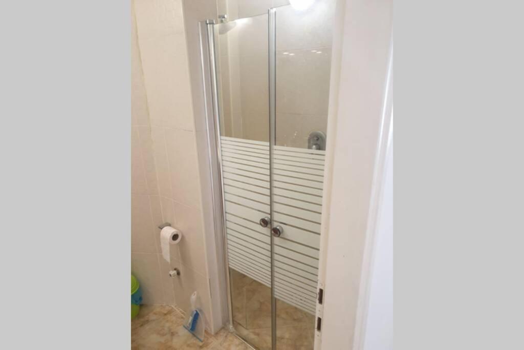 Family Apartment By The Sea Haifa Esterno foto